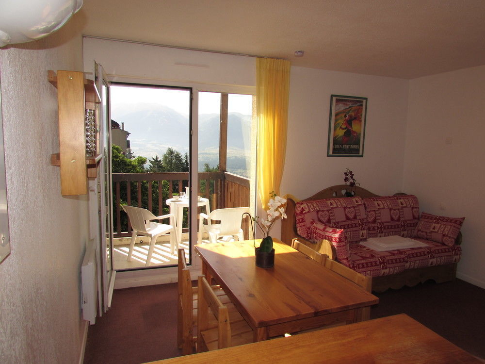 Les Balcons Du Soleil Aparthotel Font-Romeu-Odeillo-Via Exterior photo