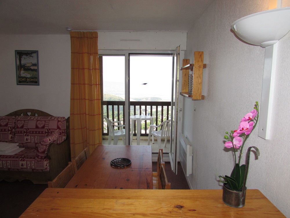 Les Balcons Du Soleil Aparthotel Font-Romeu-Odeillo-Via Exterior photo